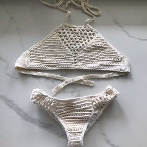 Andi Bagus bathing suit!